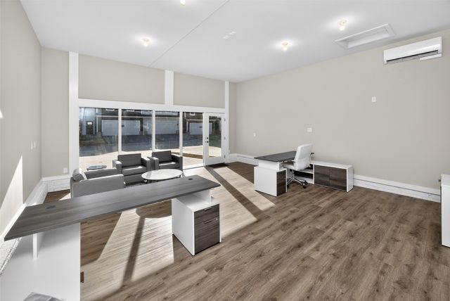 9101 Robinson Drive, West Des Moines, IA 50266