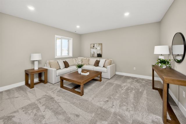 9101 Robinson Drive, West Des Moines, IA 50266