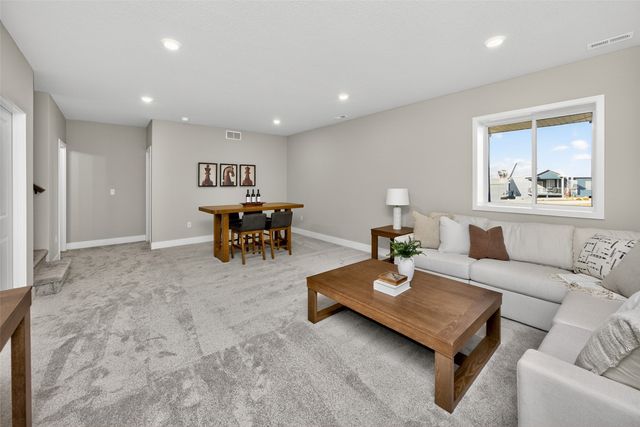 9101 Robinson Drive, West Des Moines, IA 50266