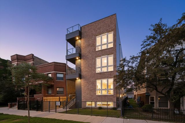 1244 N Kedzie Avenue 4, Chicago, IL 60651