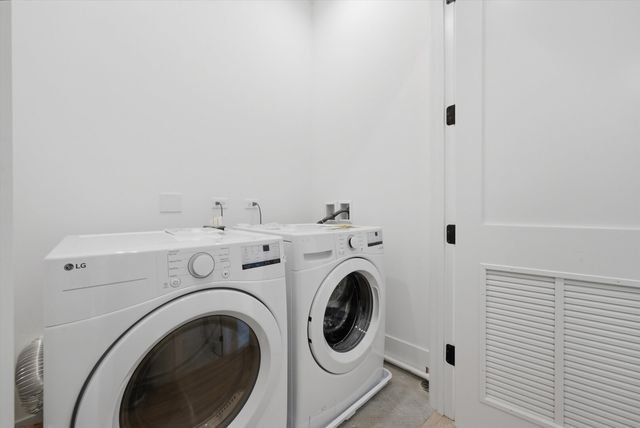 1244 N Kedzie Avenue 4, Chicago, IL 60651