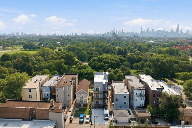 1244 N Kedzie Avenue 4, Chicago, IL 60651
