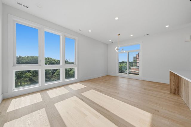 1244 N Kedzie Avenue 4, Chicago, IL 60651
