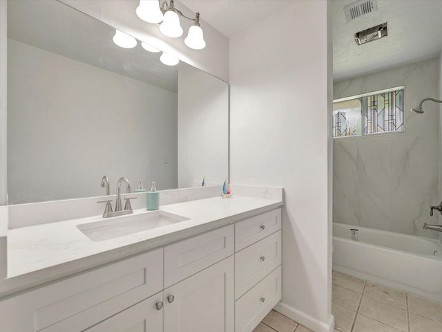 1003 Richvale Lane, Houston, TX 77062