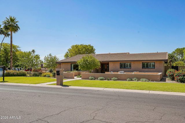 855 N VILLA NUEVA Drive, Litchfield Park, AZ 85340