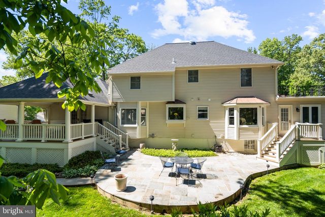 7905 BELLEFLOWER DR, Springfield, VA 22152