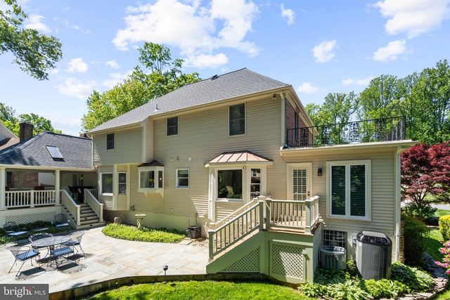 7905 BELLEFLOWER DR, Springfield, VA 22152