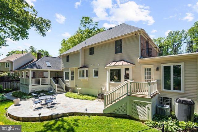 7905 BELLEFLOWER DR, Springfield, VA 22152