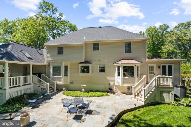 7905 BELLEFLOWER DR, Springfield, VA 22152