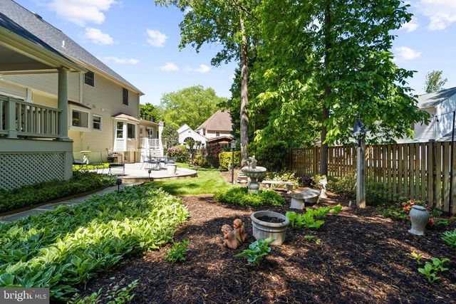 7905 BELLEFLOWER DR, Springfield, VA 22152
