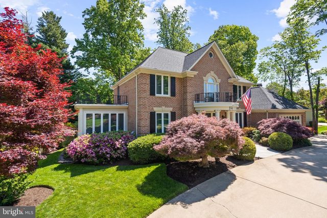 7905 BELLEFLOWER DR, Springfield, VA 22152