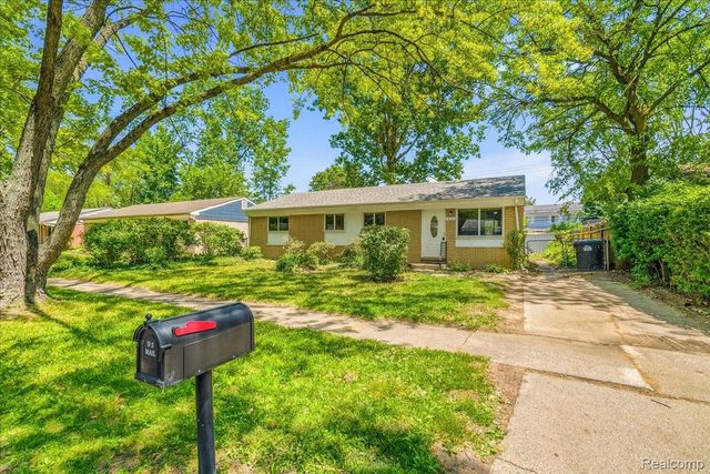 15121 Kerstyn Street, Taylor, MI 48180