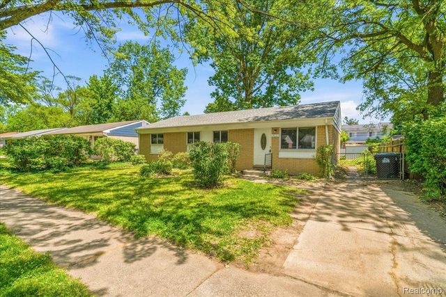 15121 Kerstyn Street, Taylor, MI 48180
