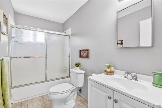 15121 Kerstyn Street, Taylor, MI 48180