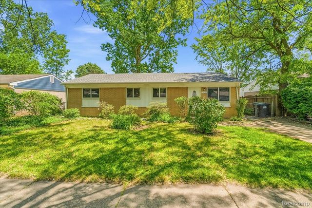 15121 Kerstyn Street, Taylor, MI 48180