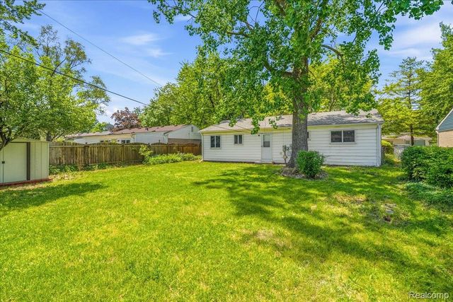 15121 Kerstyn Street, Taylor, MI 48180