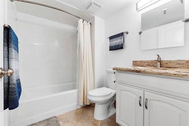 4550 NW 18TH Avenue 505, Deerfield Beach, FL 33064