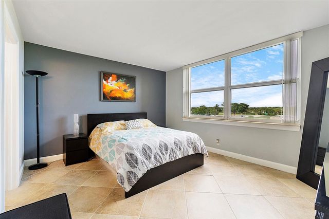4550 NW 18TH Avenue 505, Deerfield Beach, FL 33064