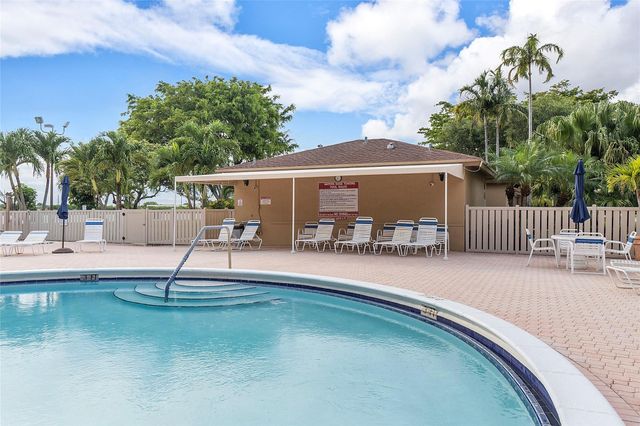 4550 NW 18TH Avenue 505, Deerfield Beach, FL 33064