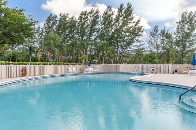 4550 NW 18TH Avenue 505, Deerfield Beach, FL 33064