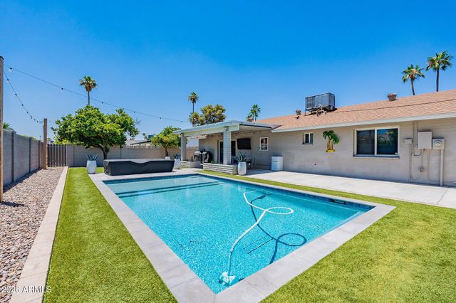 2033 E HARVARD Drive, Tempe, AZ 85283