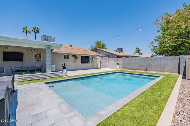 2033 E HARVARD Drive, Tempe, AZ 85283