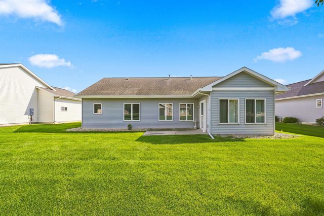 4225 Harvest Lane, Cedar Falls, IA 50613