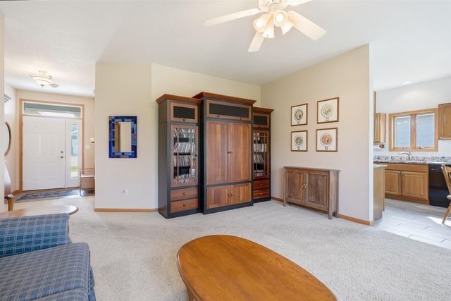 4225 Harvest Lane, Cedar Falls, IA 50613