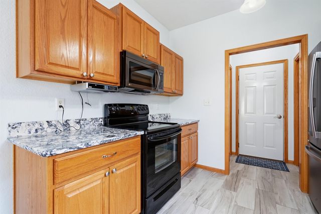 4225 Harvest Lane, Cedar Falls, IA 50613