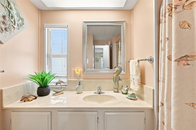 106 KING ARTHUR DRIVE, Nokomis, FL 34275