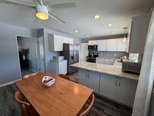 5637 S Quality AVENUE, Cudahy, WI 53110