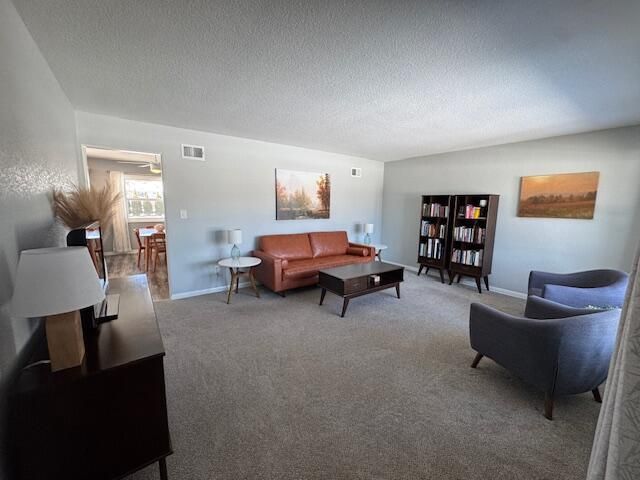 5637 S Quality AVENUE, Cudahy, WI 53110