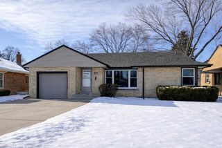 5637 S Quality AVENUE, Cudahy, WI 53110