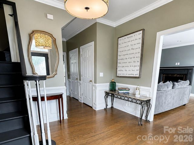 4215 3rd Street NW, Hickory, NC 28601