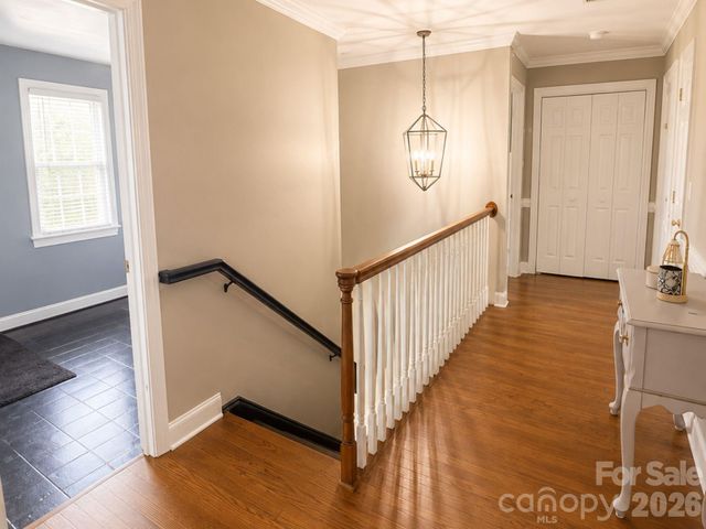 4215 3rd Street NW, Hickory, NC 28601