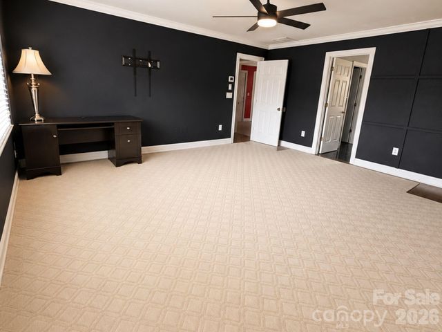 4215 3rd Street NW, Hickory, NC 28601