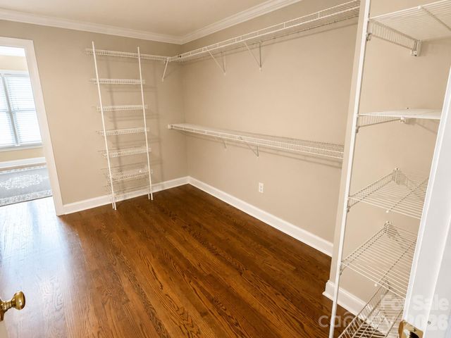 4215 3rd Street NW, Hickory, NC 28601
