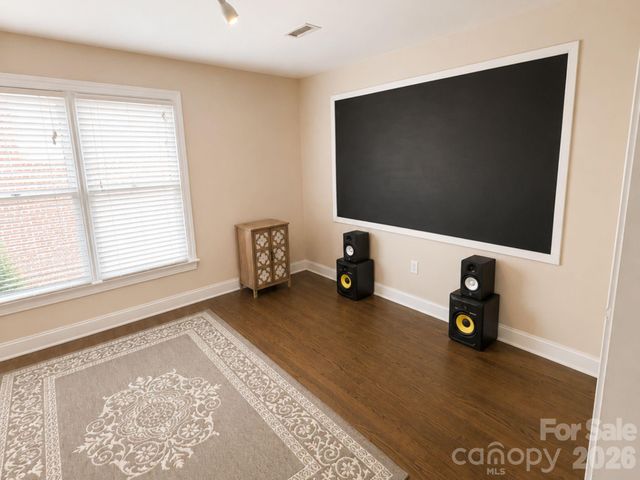4215 3rd Street NW, Hickory, NC 28601