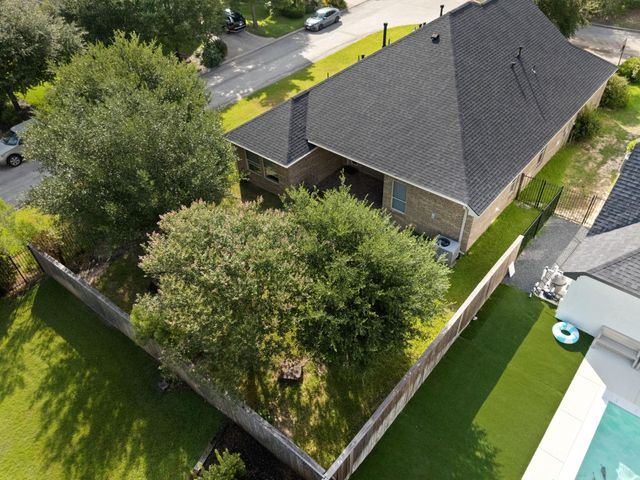 15 Tillamook Court, Spring, TX 77389