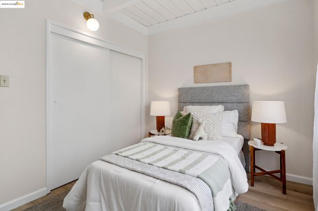 3903 Canon Ave, Oakland, CA 94602