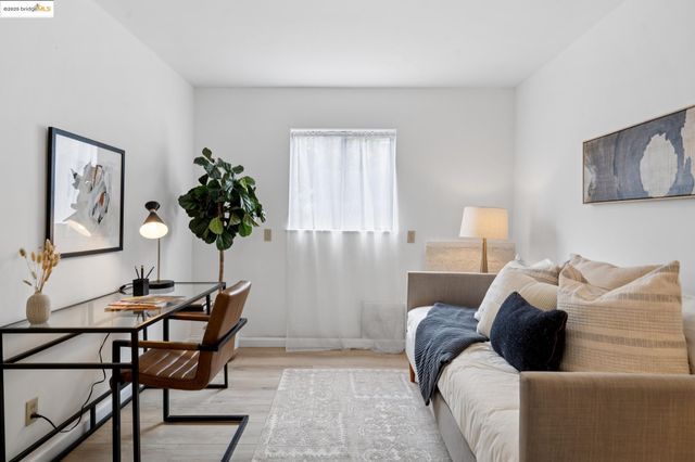 3903 Canon Ave, Oakland, CA 94602