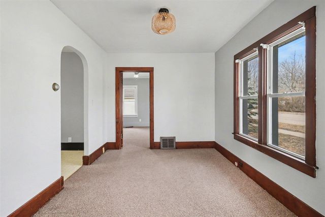 306 E Tinkham Avenue, Ludington, MI 49431