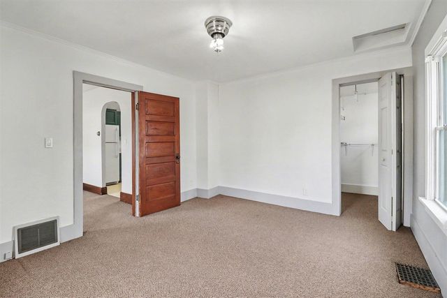 306 E Tinkham Avenue, Ludington, MI 49431