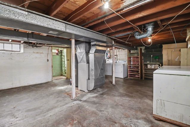 306 E Tinkham Avenue, Ludington, MI 49431