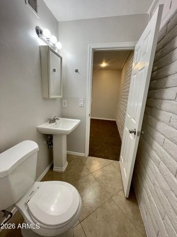 1234 N 36TH Street 106, Phoenix, AZ 85008