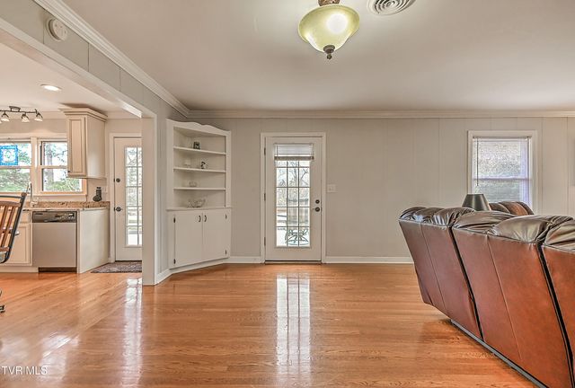 525 Cheyenne Road, Bristol, VA 24201