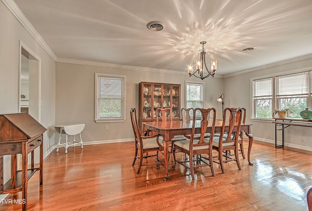 525 Cheyenne Road, Bristol, VA 24201