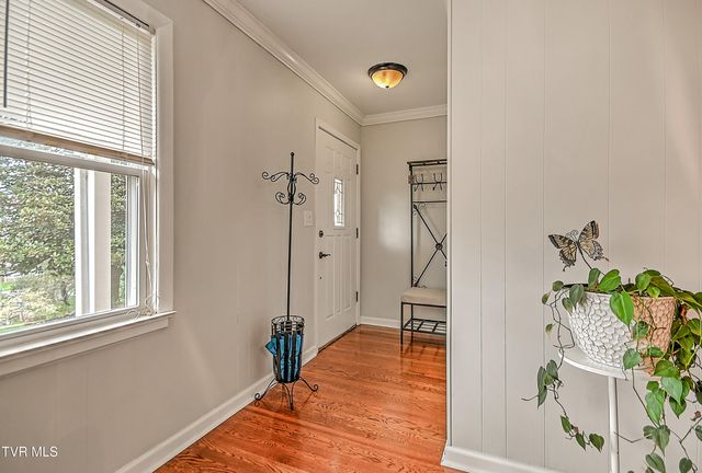 525 Cheyenne Road, Bristol, VA 24201