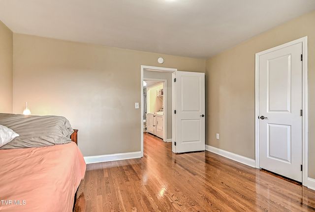 525 Cheyenne Road, Bristol, VA 24201