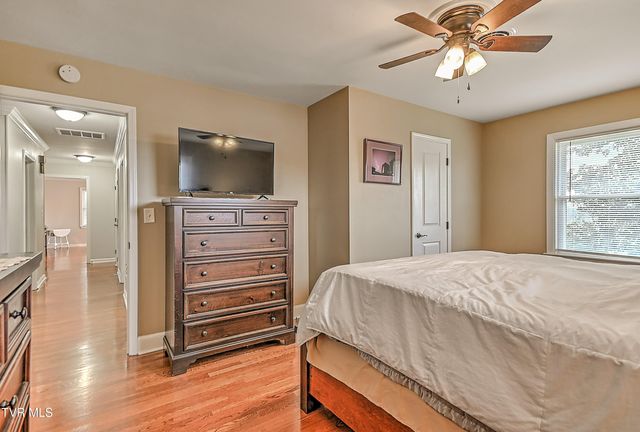 525 Cheyenne Road, Bristol, VA 24201